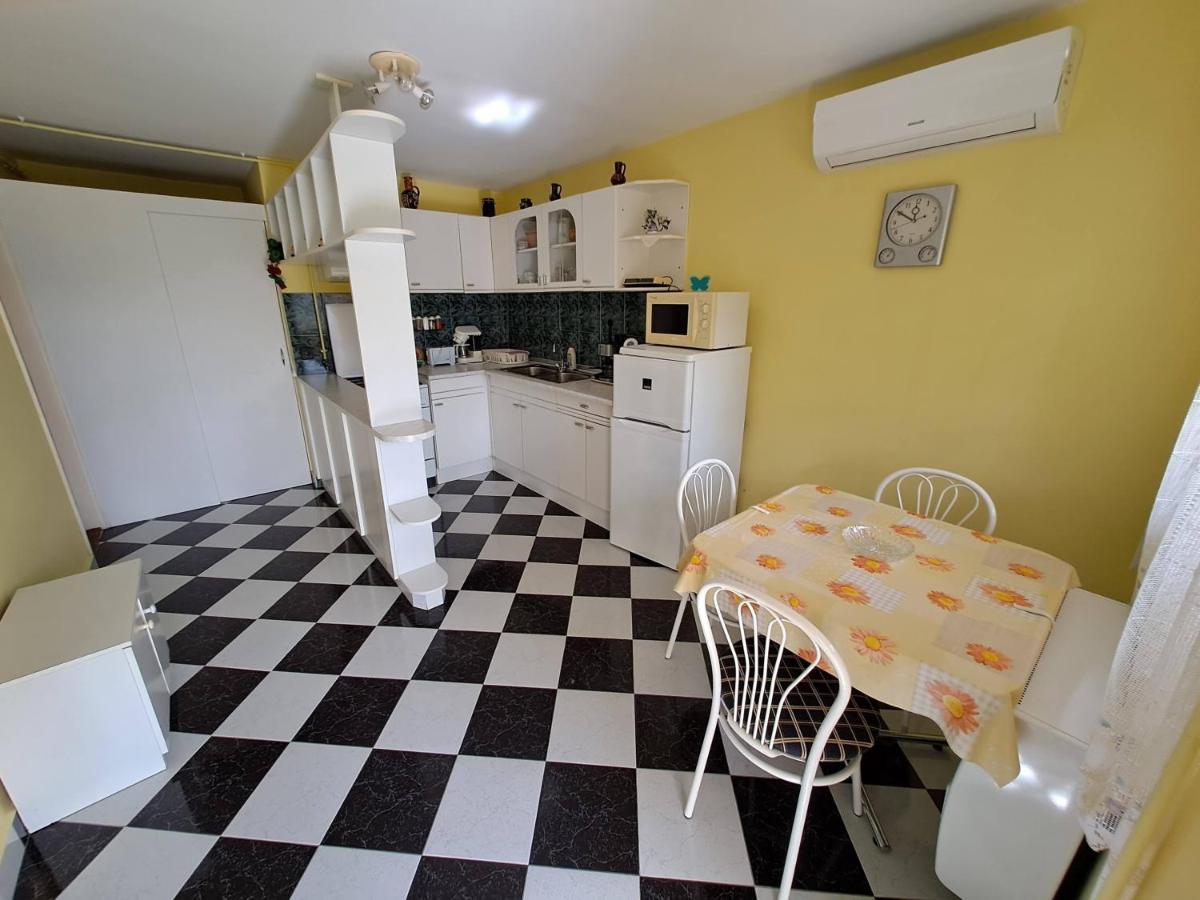 Bianka Apartman Balatonlelle Ngoại thất bức ảnh